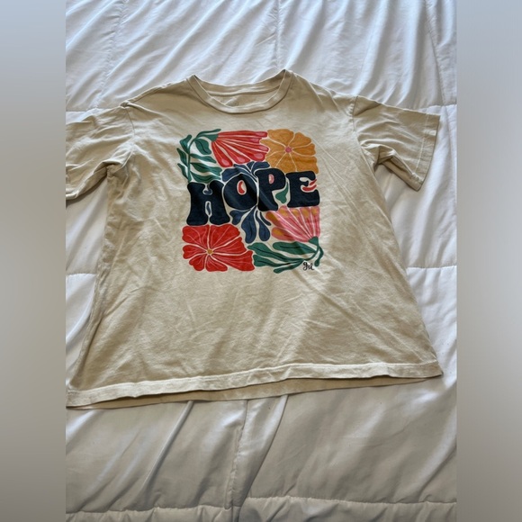 grace and lace tee - Picture 1 of 4